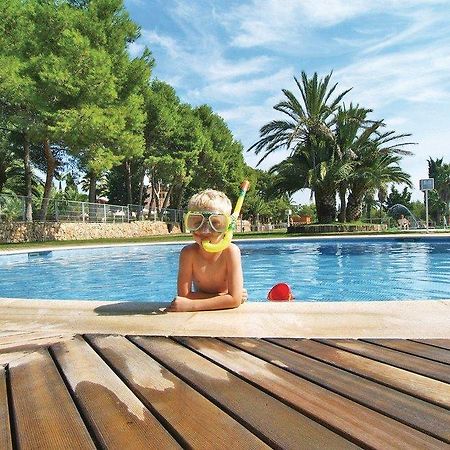 Camping Vilanova Park Біланоба-і-ла-Жалтру Номер фото